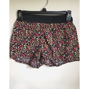 Floral Shorts 🌺🌸